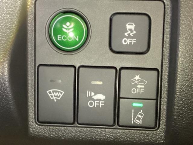 ヴェゼル ハイブリッドＺ・ホンダセンシング　クルコン　純正ナビ　フルセグ　ＥＴＣ　レーダーサポート　ＤＶＤ再生機能　横滑り防止システム　バックアイカメラ　盗難防止装置　シートヒーター付　スマ－トキ－　ＥＣＯモード　パワーウィンド　ＵＳＢ接続（30枚目）