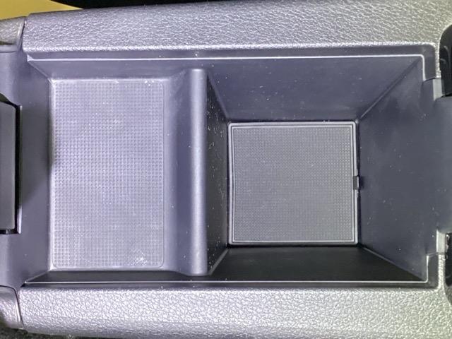 ヴェゼル ハイブリッドＺ・ホンダセンシング　クルコン　純正ナビ　フルセグ　ＥＴＣ　レーダーサポート　ＤＶＤ再生機能　横滑り防止システム　バックアイカメラ　盗難防止装置　シートヒーター付　スマ－トキ－　ＥＣＯモード　パワーウィンド　ＵＳＢ接続（33枚目）