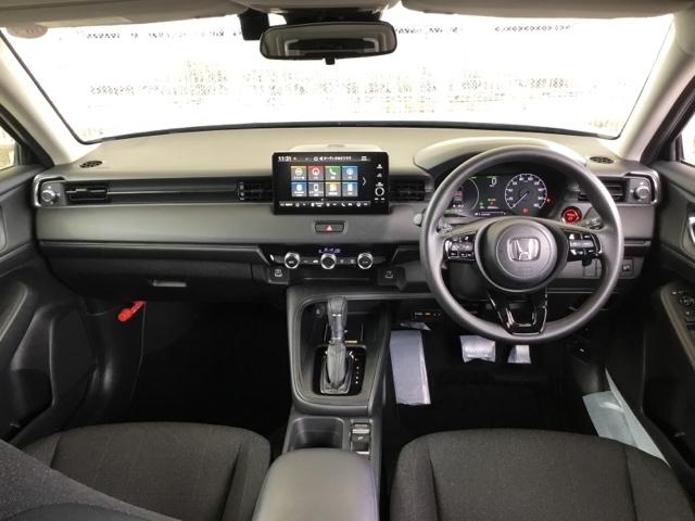 ヴェゼル ｅ：ＨＥＶＸ　ホンダコネクトディスプレイ　ＥＴＣ２．０　前後ドラレコ　前後障害物センサー　ＡＡＣ　イモビライザー　スマ－トキ－　誤発進抑制　ＰＷ　リアカメラ　クルコン　ＥＳＣ　ＥＴＣ装備　キーフリー　ナビＴＶ　ＰＳ（2枚目）