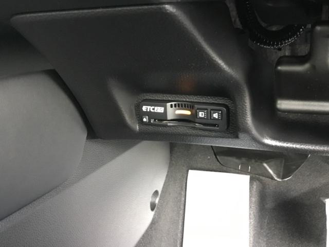 ヴェゼル ｅ：ＨＥＶＸ　ホンダコネクトディスプレイ　ＥＴＣ２．０　前後ドラレコ　前後障害物センサー　ＡＡＣ　イモビライザー　スマ－トキ－　誤発進抑制　ＰＷ　リアカメラ　クルコン　ＥＳＣ　ＥＴＣ装備　キーフリー　ナビＴＶ　ＰＳ（24枚目）