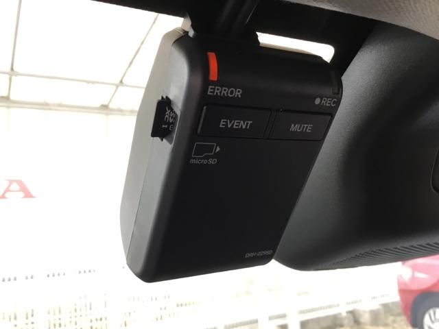 ヴェゼル ｅ：ＨＥＶＸ　ホンダコネクトディスプレイ　ＥＴＣ２．０　前後ドラレコ　前後障害物センサー　ＡＡＣ　イモビライザー　スマ－トキ－　誤発進抑制　ＰＷ　リアカメラ　クルコン　ＥＳＣ　ＥＴＣ装備　キーフリー　ナビＴＶ　ＰＳ（26枚目）