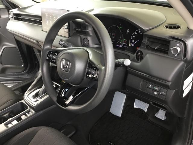 ヴェゼル ｅ：ＨＥＶＸ　ホンダコネクトディスプレイ　ＥＴＣ２．０　前後ドラレコ　前後障害物センサー　ＡＡＣ　イモビライザー　スマ－トキ－　誤発進抑制　ＰＷ　リアカメラ　クルコン　ＥＳＣ　ＥＴＣ装備　キーフリー　ナビＴＶ　ＰＳ（29枚目）