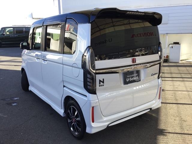 Ｎ－ＢＯＸカスタム Ｇ・Ｌホンダセンシング　片側電動スライドドア　社外ナビ　フルセグ　ＥＴＣ　地デジＴＶ　助手席エアバッグ　キーレス　アイドリングＳＴ　セキュリティーアラーム　スマ－トキ－　リアカメラ　ナビＴＶ　前車追従機能　サイドエアバッグ（7枚目）