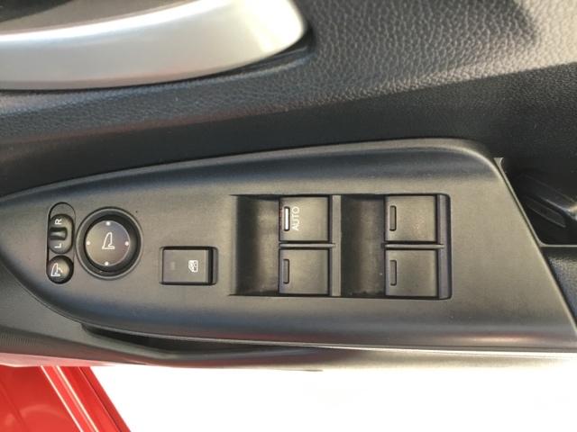 シャトル ハイブリッドX いまコレ+新品ナビ付 地デジフルセグTV ナビ&TV スマ-トキ- DVD再生可能 LEDヘッドランプ サイドカーテンエアバック ドライブレコーダ オートクルーズ リアカメラ キーレスエントリー(13枚目)