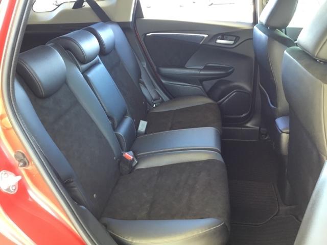 シャトル ハイブリッドX いまコレ+新品ナビ付 地デジフルセグTV ナビ&TV スマ-トキ- DVD再生可能 LEDヘッドランプ サイドカーテンエアバック ドライブレコーダ オートクルーズ リアカメラ キーレスエントリー(15枚目)