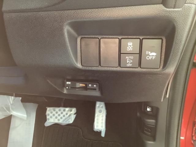 シャトル ハイブリッドX いまコレ+新品ナビ付 地デジフルセグTV ナビ&TV スマ-トキ- DVD再生可能 LEDヘッドランプ サイドカーテンエアバック ドライブレコーダ オートクルーズ リアカメラ キーレスエントリー(25枚目)