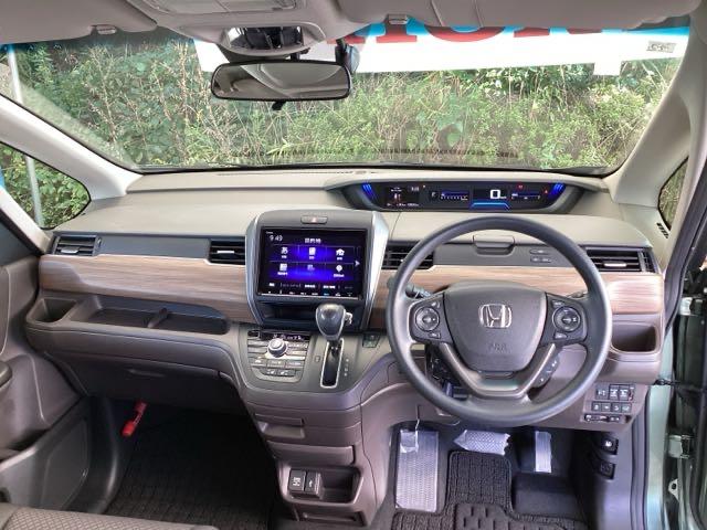 フリード G・ホンダセンシング リア席モニター ドラレコ ETC Fセグ 追突被害軽減ブレーキ iストップ Wエアバッグ パワーウィンドウ アクティブクルーズコントロール スマートキ カラーバックモニター VSA エアコン キーレス(2枚目)