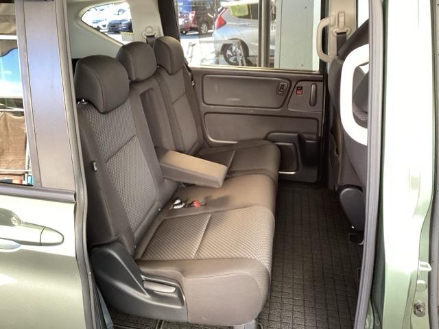 フリード G・ホンダセンシング リア席モニター ドラレコ ETC Fセグ 追突被害軽減ブレーキ iストップ Wエアバッグ パワーウィンドウ アクティブクルーズコントロール スマートキ カラーバックモニター VSA エアコン キーレス(18枚目)