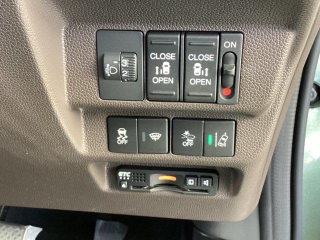 フリード G・ホンダセンシング リア席モニター ドラレコ ETC Fセグ 追突被害軽減ブレーキ iストップ Wエアバッグ パワーウィンドウ アクティブクルーズコントロール スマートキ カラーバックモニター VSA エアコン キーレス(47枚目)