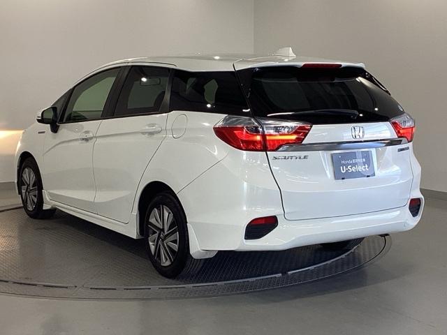 シャトル ハイブリッドホンダセンシング ETC スマートキー デュアルエアバッグ 横滑り防止 パワステ 盗難防止 パワーウインドウ キーレス ABS エコモード オートクルーズ フルオートエアコン 衝突回避ブレーキ 運転席エアバック(10枚目)