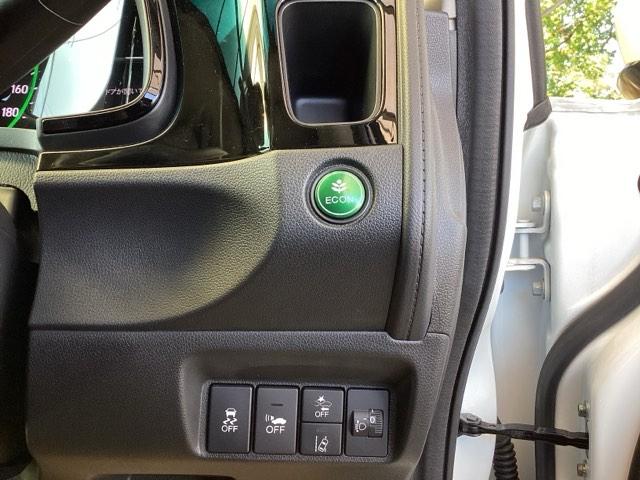 シャトル ハイブリッドホンダセンシング ETC スマートキー デュアルエアバッグ 横滑り防止 パワステ 盗難防止 パワーウインドウ キーレス ABS エコモード オートクルーズ フルオートエアコン 衝突回避ブレーキ 運転席エアバック(15枚目)