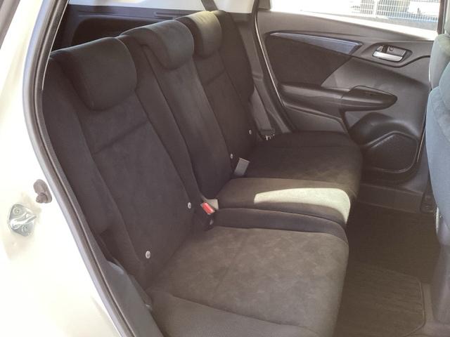 シャトル ハイブリッドホンダセンシング ETC スマートキー デュアルエアバッグ 横滑り防止 パワステ 盗難防止 パワーウインドウ キーレス ABS エコモード オートクルーズ フルオートエアコン 衝突回避ブレーキ 運転席エアバック(20枚目)