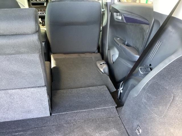 シャトル ハイブリッドホンダセンシング ETC スマートキー デュアルエアバッグ 横滑り防止 パワステ 盗難防止 パワーウインドウ キーレス ABS エコモード オートクルーズ フルオートエアコン 衝突回避ブレーキ 運転席エアバック(22枚目)