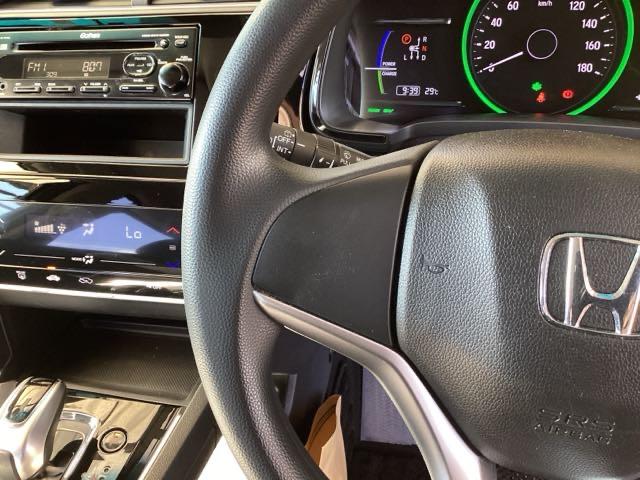 シャトル ハイブリッドホンダセンシング ETC スマートキー デュアルエアバッグ 横滑り防止 パワステ 盗難防止 パワーウインドウ キーレス ABS エコモード オートクルーズ フルオートエアコン 衝突回避ブレーキ 運転席エアバック(45枚目)
