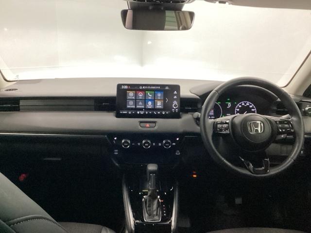 ヴェゼル ｅ：ＨＥＶＺ　クルコン　障害物センサー　ＢＳＭ　ＥＴＣ２．０　電動リアゲート　シートヒーター　衝突回避支援ブレーキ機能　スマキ　Ｐトランク　フルオートエアコン　エアバッグ　両席エアバック　Ｒカメ　パワーウィンドウ（2枚目）