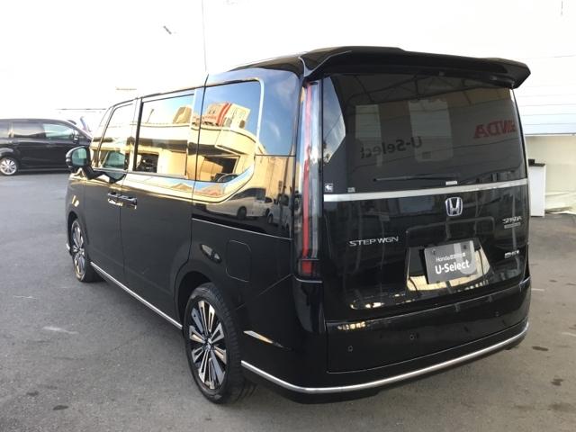 ステップワゴン e:HEVスパーダプレミアムライン 全周囲カメラ 純正ナビ 後席モニター ETC 前後ドラレコ マルチカメラ Pテールゲート Wエアコン 両側自動ドア Fセグ USB接続 クリアランスソナ クルーズC 助手席エアバッグ スマートK(7枚目)