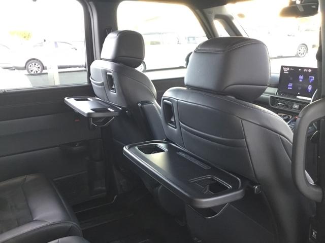 ステップワゴン e:HEVスパーダプレミアムライン 全周囲カメラ 純正ナビ 後席モニター ETC 前後ドラレコ マルチカメラ Pテールゲート Wエアコン 両側自動ドア Fセグ USB接続 クリアランスソナ クルーズC 助手席エアバッグ スマートK(17枚目)