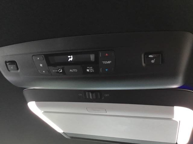 ステップワゴン e:HEVスパーダプレミアムライン 全周囲カメラ 純正ナビ 後席モニター ETC 前後ドラレコ マルチカメラ Pテールゲート Wエアコン 両側自動ドア Fセグ USB接続 クリアランスソナ クルーズC 助手席エアバッグ スマートK(18枚目)