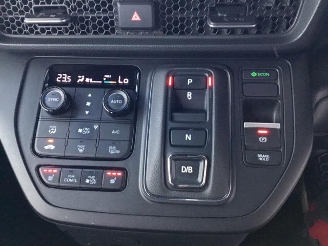 ステップワゴン e:HEVスパーダプレミアムライン 全周囲カメラ 純正ナビ 後席モニター ETC 前後ドラレコ マルチカメラ Pテールゲート Wエアコン 両側自動ドア Fセグ USB接続 クリアランスソナ クルーズC 助手席エアバッグ スマートK(22枚目)