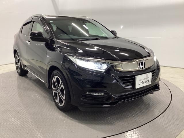 ヴェゼル ハイブリッドＺ・ホンダセンシング　クルコン　純正ナビ　フルセグ　ＥＴＣ　ドラレコ　レーダーサポート　ＤＶＤ再生機能　横滑り防止システム　バックアイカメラ　盗難防止装置　シートヒーター付　スマ－トキ－　ＥＣＯモード　パワーウィンド（7枚目）