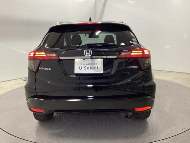 ヴェゼル ハイブリッドＺ・ホンダセンシング　クルコン　純正ナビ　フルセグ　ＥＴＣ　ドラレコ　レーダーサポート　ＤＶＤ再生機能　横滑り防止システム　バックアイカメラ　盗難防止装置　シートヒーター付　スマ－トキ－　ＥＣＯモード　パワーウィンド（9枚目）