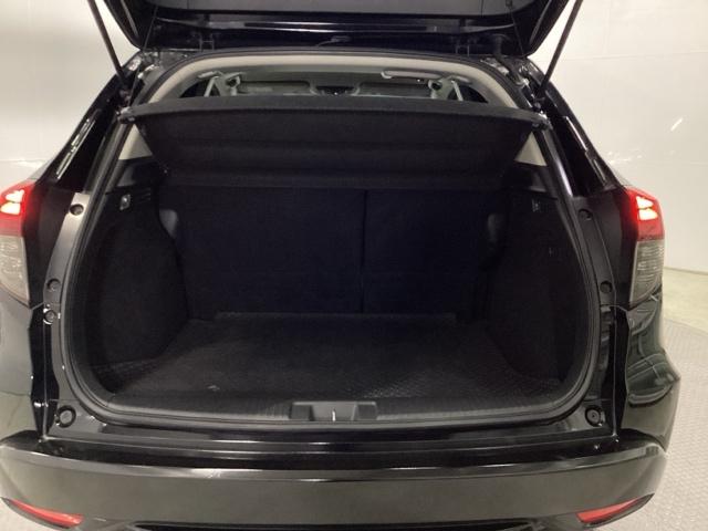 ヴェゼル ハイブリッドＺ・ホンダセンシング　クルコン　純正ナビ　フルセグ　ＥＴＣ　ドラレコ　レーダーサポート　ＤＶＤ再生機能　横滑り防止システム　バックアイカメラ　盗難防止装置　シートヒーター付　スマ－トキ－　ＥＣＯモード　パワーウィンド（22枚目）