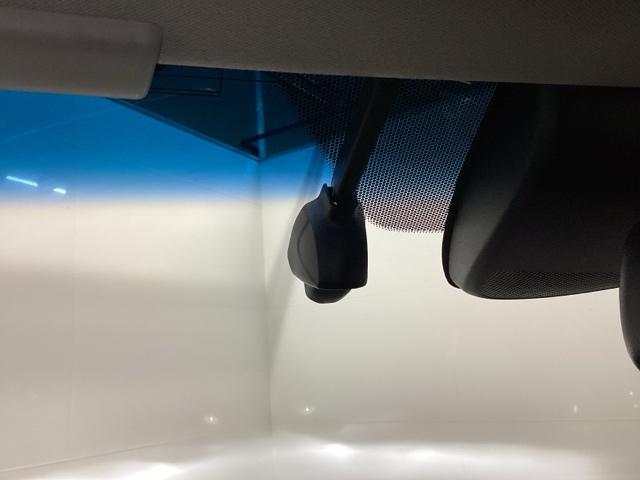 ヴェゼル ハイブリッドＺ・ホンダセンシング　クルコン　純正ナビ　フルセグ　ＥＴＣ　ドラレコ　レーダーサポート　ＤＶＤ再生機能　横滑り防止システム　バックアイカメラ　盗難防止装置　シートヒーター付　スマ－トキ－　ＥＣＯモード　パワーウィンド（26枚目）