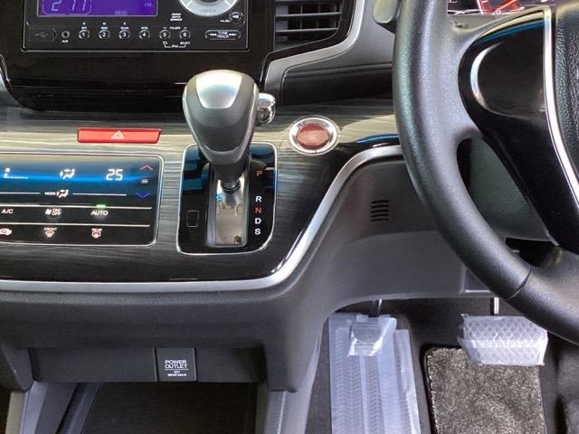 オデッセイ アブソルート　ディスプレイオーディオ　ＣＤ　スマートキー＆プッシュスタート　盗難防止　クルーズＣ　エアロ　ＬＥＤヘッドランプ　運転席エアバック　パワーステアリング　記録簿　両側スライド片側電動ドア　Ｗエアバッグ（13枚目）