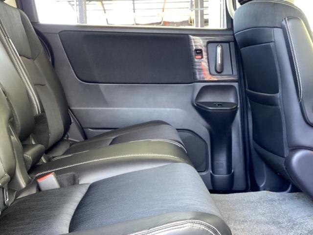 オデッセイ アブソルート　ディスプレイオーディオ　ＣＤ　スマートキー＆プッシュスタート　盗難防止　クルーズＣ　エアロ　ＬＥＤヘッドランプ　運転席エアバック　パワーステアリング　記録簿　両側スライド片側電動ドア　Ｗエアバッグ（27枚目）