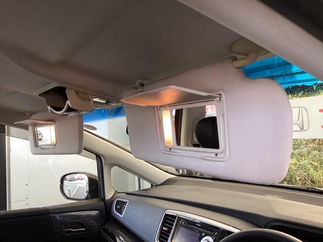 オデッセイ アブソルート　ディスプレイオーディオ　ＣＤ　スマートキー＆プッシュスタート　盗難防止　クルーズＣ　エアロ　ＬＥＤヘッドランプ　運転席エアバック　パワーステアリング　記録簿　両側スライド片側電動ドア　Ｗエアバッグ（30枚目）