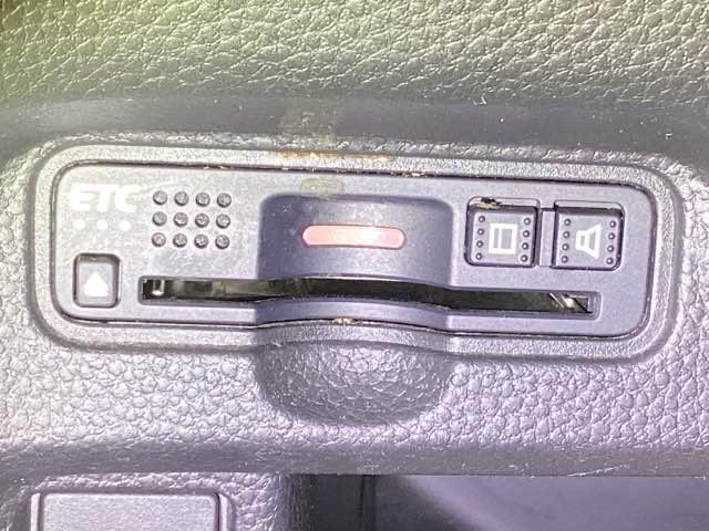 N-BOXカスタム G・Lターボホンダセンシング 両側電動スライドドア バックカメラ 純正ナビ フルセグ ETC パドルシフト 両側PWスライドドア Bモニタ Iストップ セキュリティー USB接続 クルーズコントロール ナビTV キーレスエントリー(16枚目)