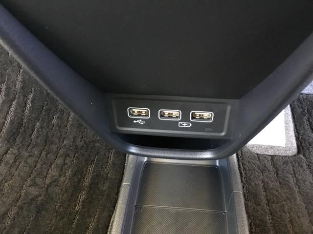 Ｎ－ＯＮＥ オリジナル　デモカー　クルコン　リアカメラ　純正ナビ　フルセグ　ＥＴＣ　前後ドラレコ　追突被害軽減ブレーキ　禁煙　オートクルーズコントロール　サイドエアバック　クリアランスソナー　ナビ＆ＴＶ　ＬＥＤライト　ＵＳＢ（22枚目）