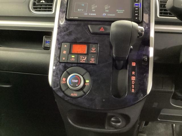 タント カスタムＸトップエディションＶＳＳＡＩＩＩ　リアカメラ　純正ナビ　フルセグ　シートヒーター　横滑り防止　衝突回避支援ブレーキ　両側オートスライドドア　地デジ　オートエアコン　スマートキー　ＬＥＤ　ドライブレコーダー　キーフリーシステム　ナビＴＶ（14枚目）