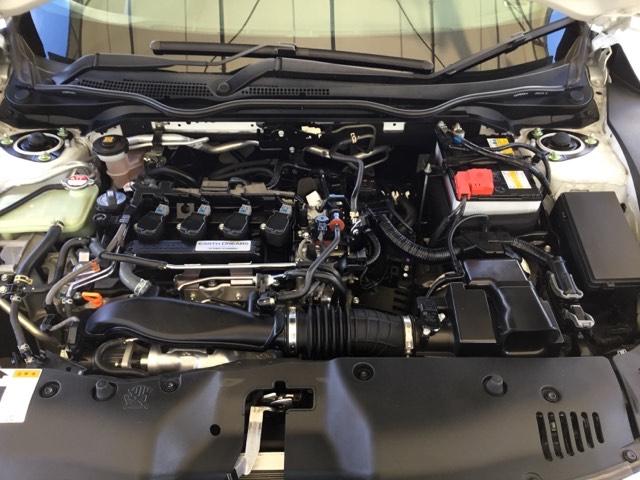 �G���W�����[�������������򂵂Ă��܂��̂ŁA�`���Ă݂Ă��������B