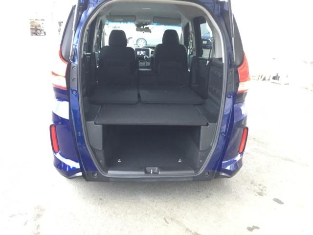 フリード＋ Ｇ・ホンダセンシング　両側電動スライドドア　クルコン　障害物センサー　バックカメラ　ドラレコ　ＥＴＣ　ディスプレイオーディオ　プリクラッシュ　Ｂモニター　両側オートスライドドア　パワーウインド　スマートキー　両席エアバック（11枚目）