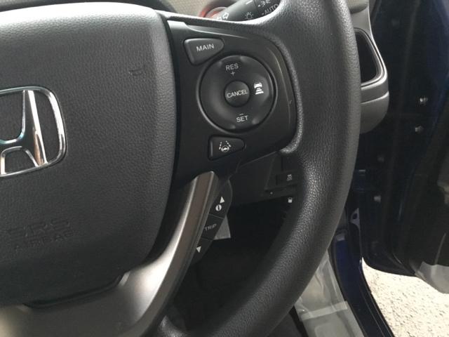 フリード＋ Ｇ・ホンダセンシング　両側電動スライドドア　クルコン　障害物センサー　バックカメラ　ドラレコ　ＥＴＣ　ディスプレイオーディオ　プリクラッシュ　Ｂモニター　両側オートスライドドア　パワーウインド　スマートキー　両席エアバック（18枚目）