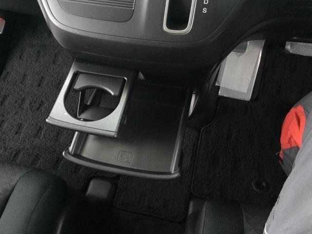 フリード＋ Ｇ・ホンダセンシング　両側電動スライドドア　クルコン　障害物センサー　バックカメラ　ドラレコ　ＥＴＣ　ディスプレイオーディオ　プリクラッシュ　Ｂモニター　両側オートスライドドア　パワーウインド　スマートキー　両席エアバック（23枚目）