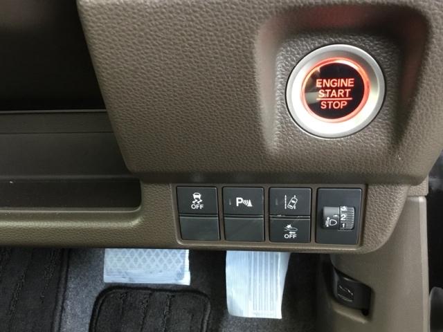 Ｎ－ＷＧＮ Ｌホンダセンシング　クルコン　障害物センサー　純正ナビ　ＥＴＣ　前後ドラレコ　運転席シートヒーター　Ｂモニタ　誤発進抑制　オートライト　横滑り防止機能　ＵＳＢポート　パーキングセンサー　セキュリティアラーム　キーフリー（23枚目）
