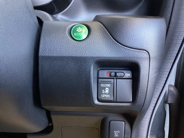 Ｎ－ＢＯＸカスタム Ｇ・Ｌパッケージ　純正ナビ　ワンセグ　リアカメラ　ナビ・ＴＶ　スマキ－　フロントベンチシート　パワーウィンドウ　片側電動両側スライドドア　盗難防止システム　オートエアコン　パワステ　ＤＶＤ再生可　キーレスエントリー（16枚目）