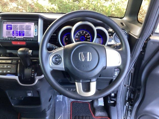 Ｎ－ＢＯＸカスタム Ｇ・Ｌパッケージ　純正ナビ　ワンセグ　リアカメラ　ナビ・ＴＶ　スマキ－　フロントベンチシート　パワーウィンドウ　片側電動両側スライドドア　盗難防止システム　オートエアコン　パワステ　ＤＶＤ再生可　キーレスエントリー（18枚目）