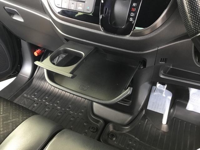 Ｎ－ＷＧＮカスタム ＧターボＳＳブラックスタイルパッケージ　あんしんパッケージ　クルコン　バックカメラ　純正ナビ　フルセグ　ＥＴＣ　衝突被害軽減ブレーキ　横滑り防止装置　サイドＳＲＳ　地デジ　クルーズコントロール　キーフリー　前席シートヒーター　ＵＳＢ接続（21枚目）