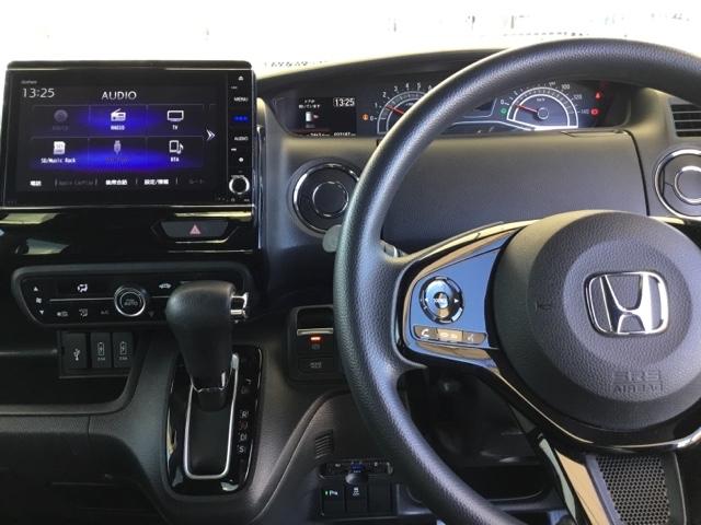 Ｎ－ＢＯＸカスタム Ｌ　両側電動スライドドア　クルコン　バックカメラ　純正ナビ　ＥＴＣ　前後ドラレコ　両席電動スライドドア　Ｐソナー　サイドエアバッグ　ナビＴＶ　Ａストップ　シートヒータ　ベンチシート　キーフリーシステム（3枚目）