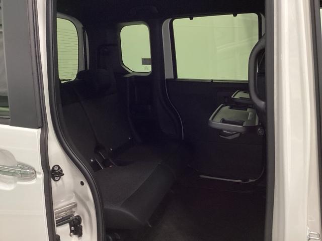 Ｎ－ＢＯＸカスタム ベースグレード　両側電動スライドドア　クルコン　リアカメラ　ディスプレイオーディオ　Ｗ電動ドア　ＵＳＢ接続　ＣＭＢＳ　ベンチシート　オートエアコン　スマートキ　ＬＥＤ　盗難防止装置　バックカメラ　パワーステアリング（17枚目）