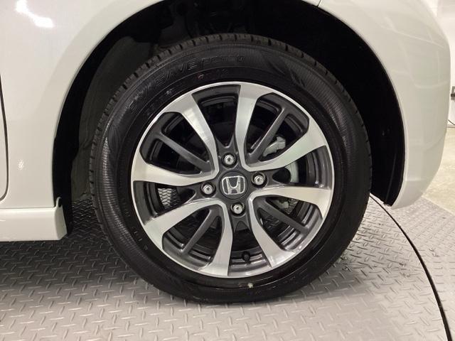 Ｎ－ＢＯＸカスタム ベースグレード　両側電動スライドドア　クルコン　リアカメラ　ディスプレイオーディオ　Ｗ電動ドア　ＵＳＢ接続　ＣＭＢＳ　ベンチシート　オートエアコン　スマートキ　ＬＥＤ　盗難防止装置　バックカメラ　パワーステアリング（19枚目）