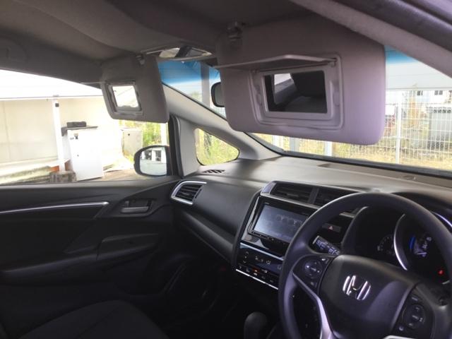 フィット １３Ｇ・Ｌホンダセンシング　クルコン　バックカメラ　純正ナビ　フルセグ　ＥＴＣ　ドラレコ　ＤＶＤ再生可　ナビ＆ＴＶ　サイドカーテンエアバック　Ｄレコ　ＵＳＢ　リアカメラ　エアバック　パワーウインドウ　キーフリーシステム　ＶＳＡ（29枚目）