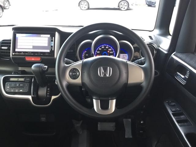 Ｎ－ＢＯＸカスタム ＧＳＳパッケージ　両側電動スライドドア　純正ナビ　フルセグ　両側パワ－スライドドア　ＴＶナビ　スマ－トキ－　Ｂカメ　エアコン　ＥＳＣ　Ａ－ＳＴＯＰ　盗難防止システム　パワーウィンドウ　運転席助手席エアバッグ　ＤＶＤ（15枚目）