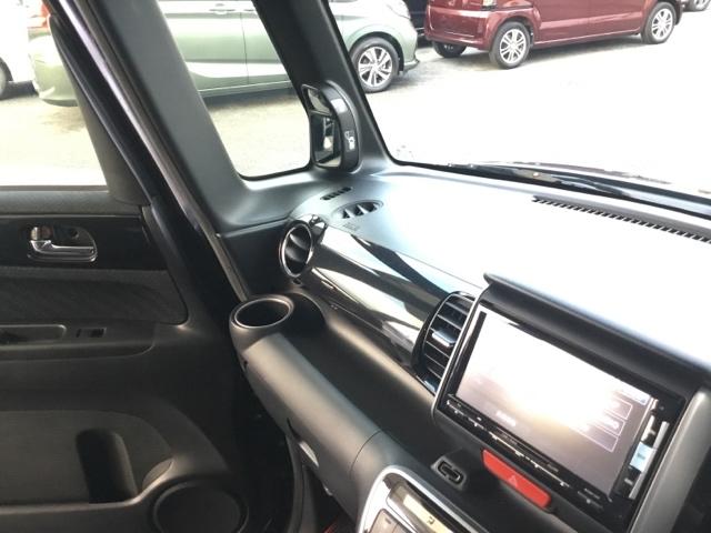 Ｎ－ＢＯＸカスタム ＧＳＳパッケージ　両側電動スライドドア　純正ナビ　フルセグ　両側パワ－スライドドア　ＴＶナビ　スマ－トキ－　Ｂカメ　エアコン　ＥＳＣ　Ａ－ＳＴＯＰ　盗難防止システム　パワーウィンドウ　運転席助手席エアバッグ　ＤＶＤ（22枚目）