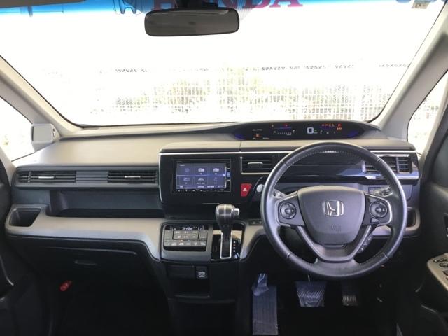 ステップワゴンスパーダ スパーダホンダセンシング クルコン 純正ナビ 後席モニター ETC 盗難防止 助手席エアバッグ Wパワスラ リアオートエアコン サイドエアバッグ LEDライト 横滑り防止システム オートエアコン リアカメラ 三列シート スマ鍵(2枚目)