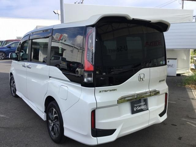 ステップワゴンスパーダ スパーダホンダセンシング クルコン 純正ナビ 後席モニター ETC 盗難防止 助手席エアバッグ Wパワスラ リアオートエアコン サイドエアバッグ LEDライト 横滑り防止システム オートエアコン リアカメラ 三列シート スマ鍵(7枚目)