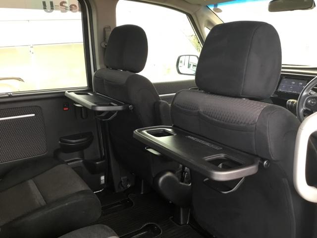 ステップワゴンスパーダ スパーダホンダセンシング クルコン 純正ナビ 後席モニター ETC 盗難防止 助手席エアバッグ Wパワスラ リアオートエアコン サイドエアバッグ LEDライト 横滑り防止システム オートエアコン リアカメラ 三列シート スマ鍵(16枚目)